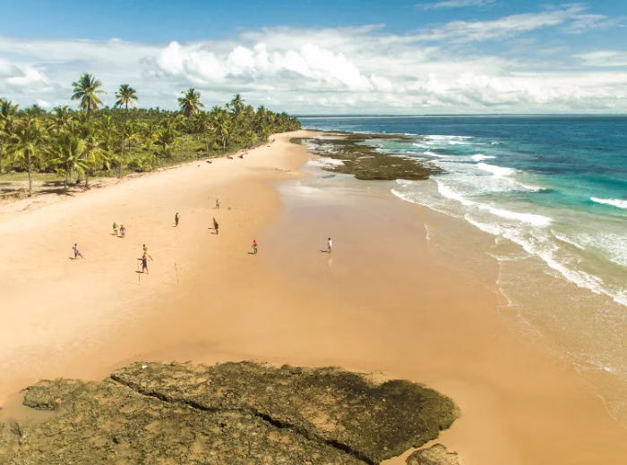 Praia dos Três Coqueiros ao entardecer, Península de Maraú